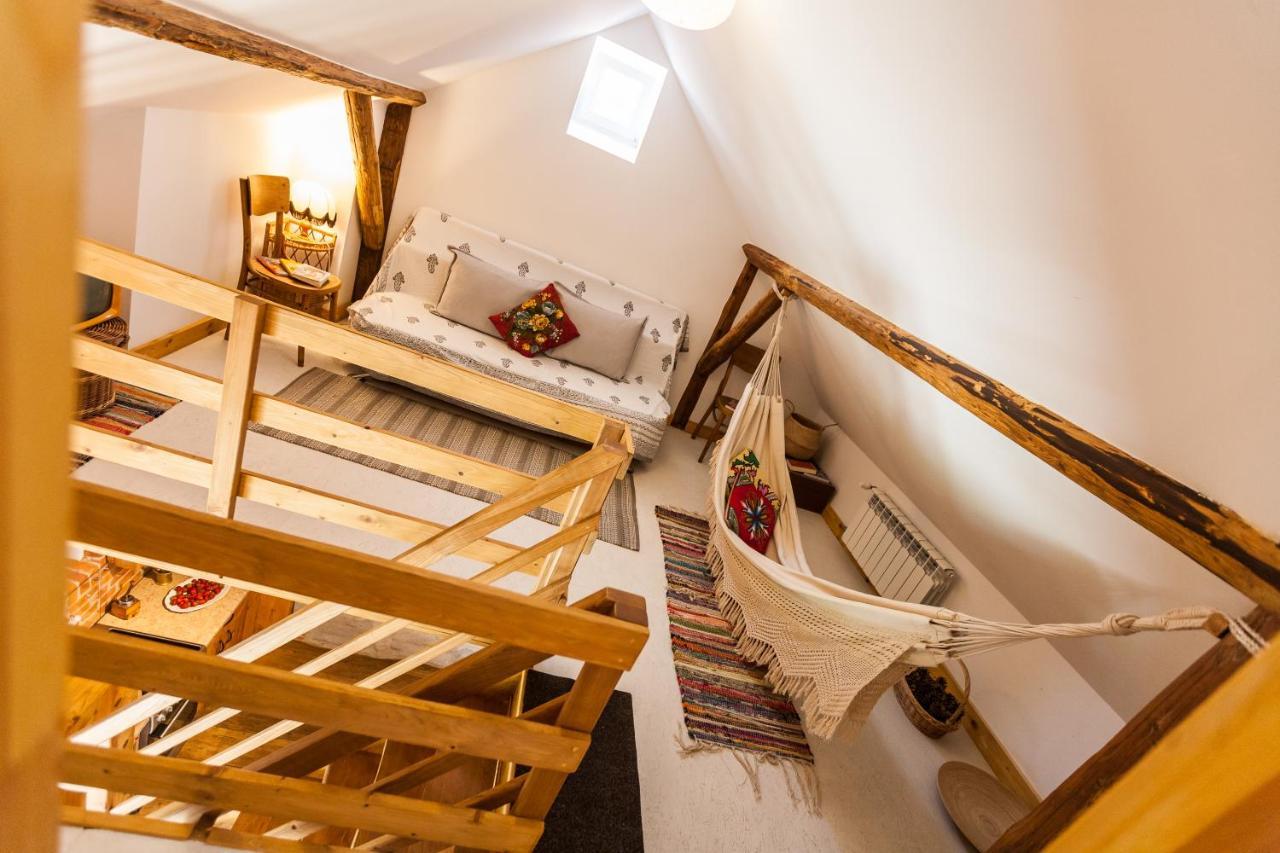 Villa Dom Pod Orzechem à Łapczyce Extérieur photo