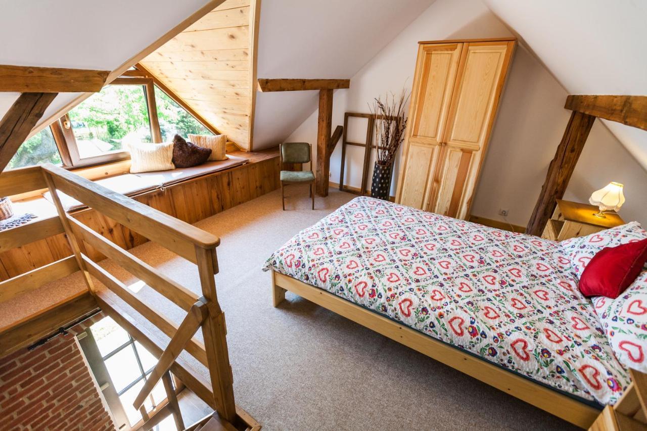 Villa Dom Pod Orzechem à Łapczyce Extérieur photo