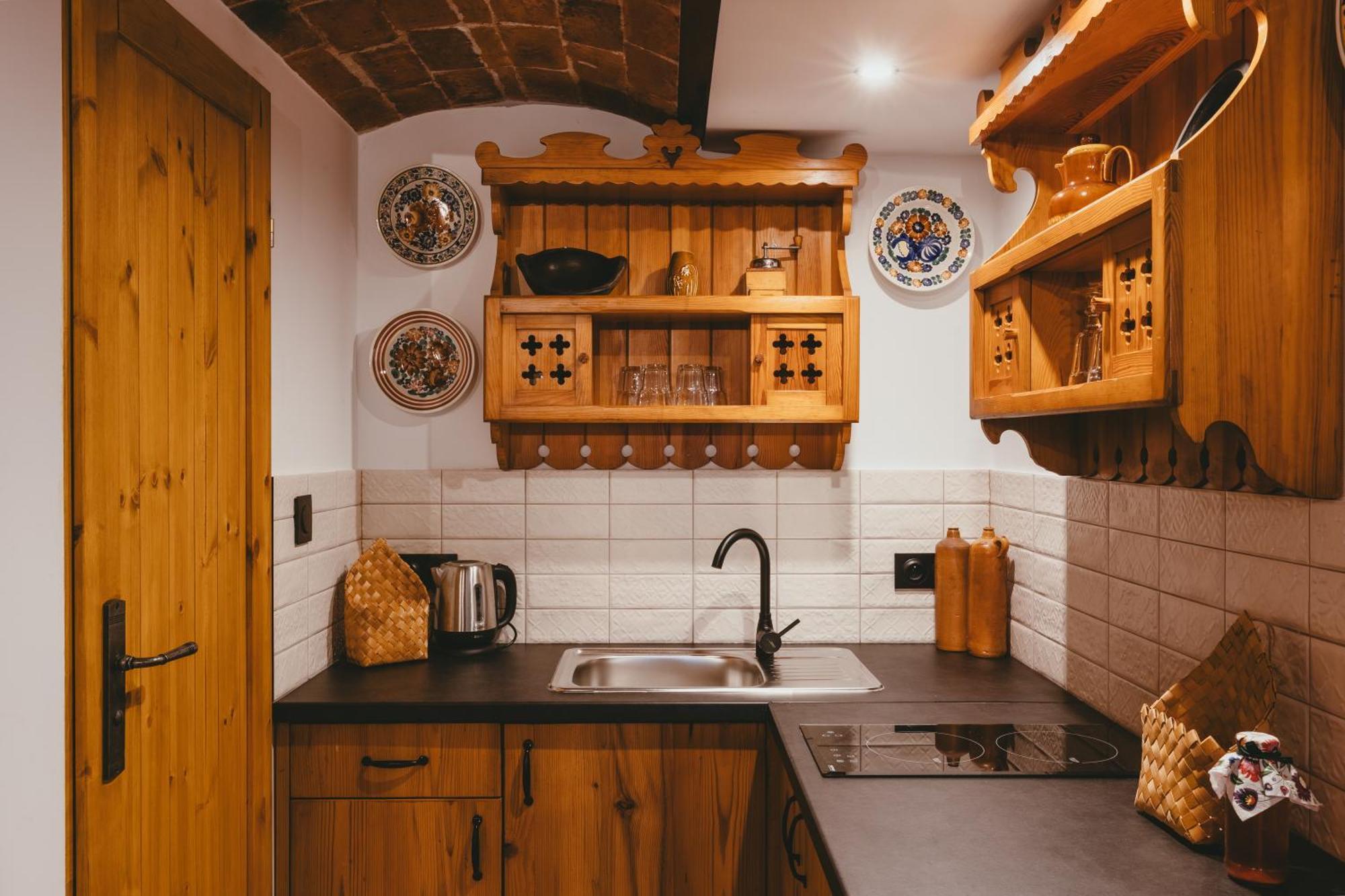 Villa Dom Pod Orzechem à Łapczyce Extérieur photo